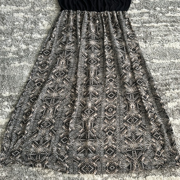 Just Be black and tan tribal maxi dress - Picture 5 of 7